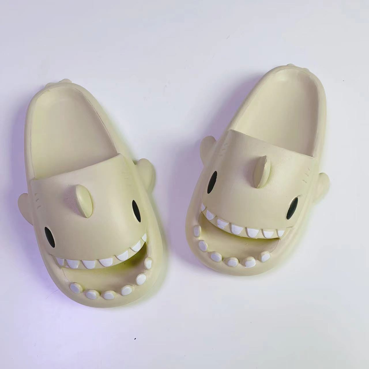 Feamex™ Shark Slippers